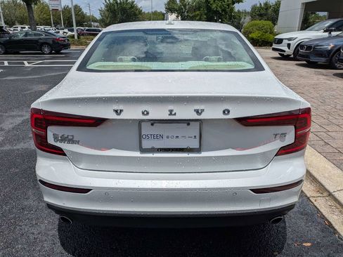 Used 2020 Volvo S60 T5 Momentum FWD image 5
