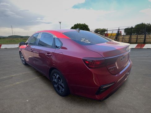 Used 2019 Kia Forte LXS FWD image 4