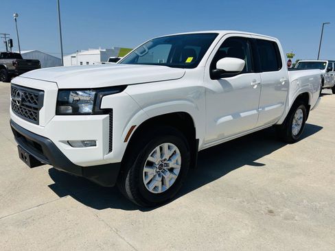 Used 2023 Nissan Frontier SV w/ SV Convenience Package AWD/4WD image 32
