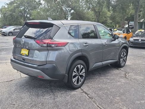 Used 2023 Nissan Rogue SV FWD image 5