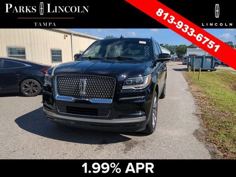 Used 2024 Lincoln Navigator Reserve AWD/4WD image 9