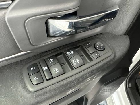 Used 2022 RAM 1500 Classic SLT w/ Protection Group AWD/4WD image 20