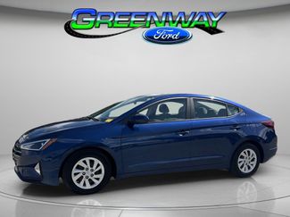 Used 2020 Hyundai Elantra SE image 1