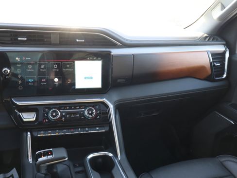 Used 2022 GMC Sierra 1500 Denali w/ Denali Reserve Package image 11