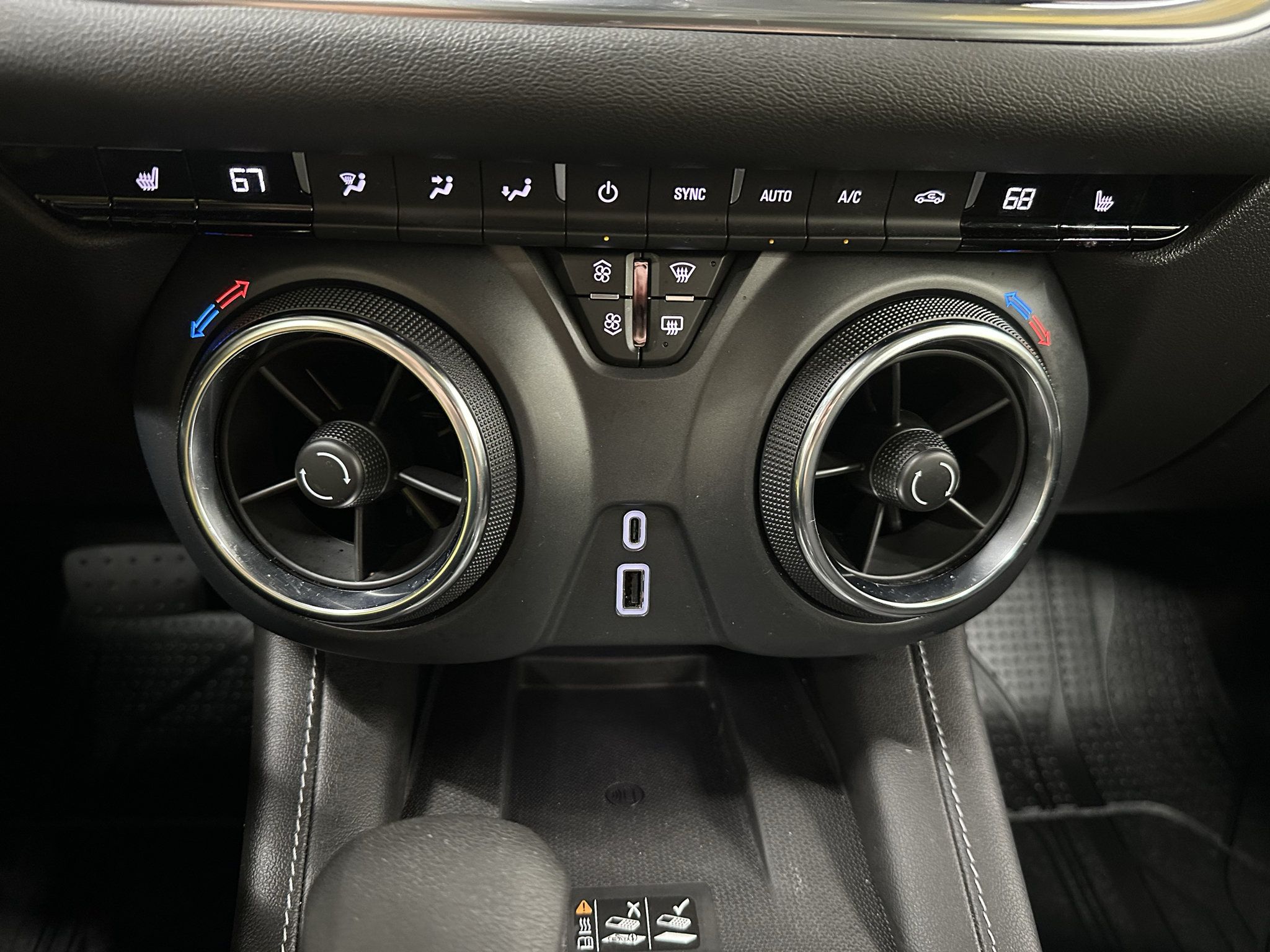 Certified 2025 Chevrolet Blazer LT w/ Convenience Package FWD image 36