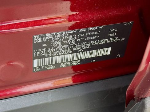 Used 2025 Toyota RAV4 LE AWD/4WD image 36