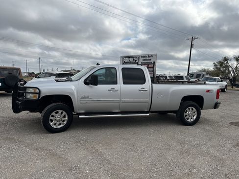 Used 2014 Chevrolet Silverado 3500 LT w/ Texas Edition AWD/4WD image 3