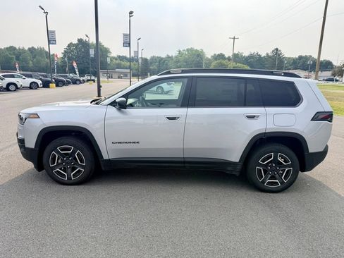 Used 2026 Jeep Cherokee Limited AWD/4WD image 6