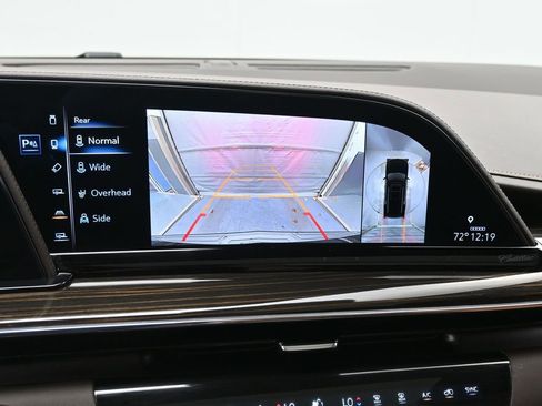 Used 2024 Cadillac Escalade ESV Sport w/ Touring Package image 15