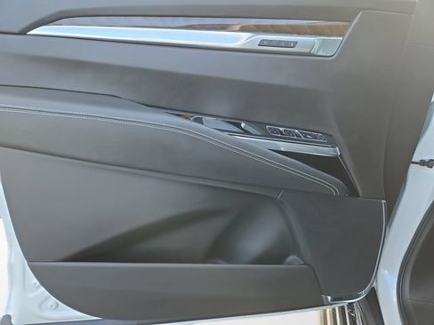 Used 2025 Cadillac Escalade Sport Platinum w/ LPO, ONYX Package AWD/4WD image 10