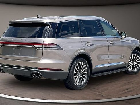 Used 2020 Lincoln Aviator Reserve w/ Elements Package Plus AWD/4WD image 2