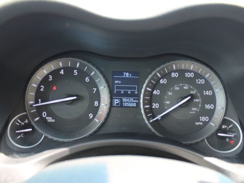Used 2019 INFINITI Q70 Luxe w/ Proactive Package AWD/4WD image 29