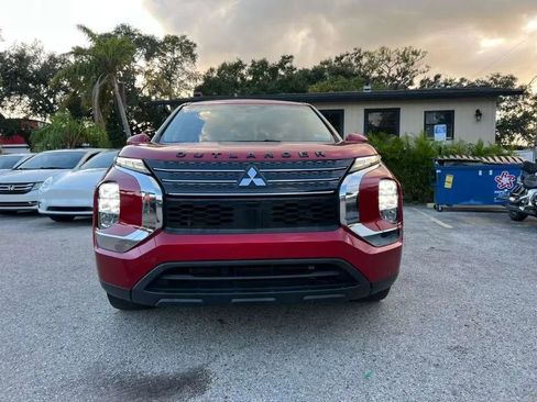 Used 2022 Mitsubishi Outlander ES image 6
