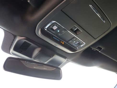 Used 2021 Ford F150 Platinum w/ FX4 Off-Road Package image 33