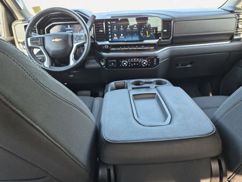 Used 2023 Chevrolet Silverado 1500 LT w/ Protection Package AWD/4WD image 3