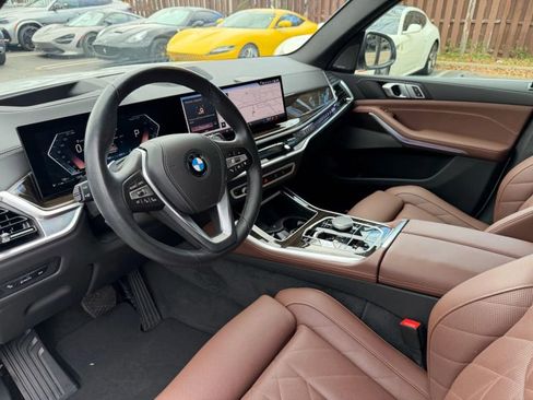 Used 2025 BMW X5 xDrive40i w/ Premium Package image 11