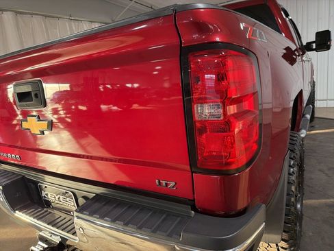 Used 2018 Chevrolet Silverado 2500 LTZ w/ Duramax Plus Package image 16