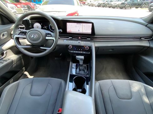 Used 2023 Hyundai Elantra SEL w/ Convenience Package FWD image 27