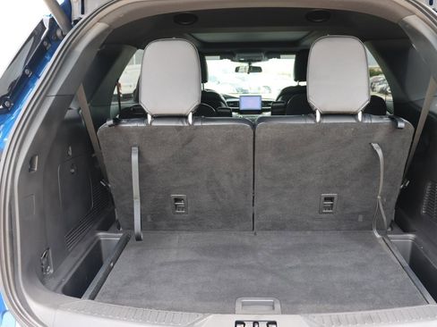 Used 2020 Ford Explorer XLT w/ Equipment Group 202A image 13