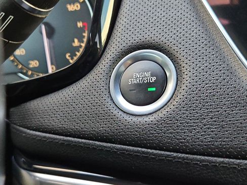 Used 2023 Cadillac XT6 Luxury FWD image 23