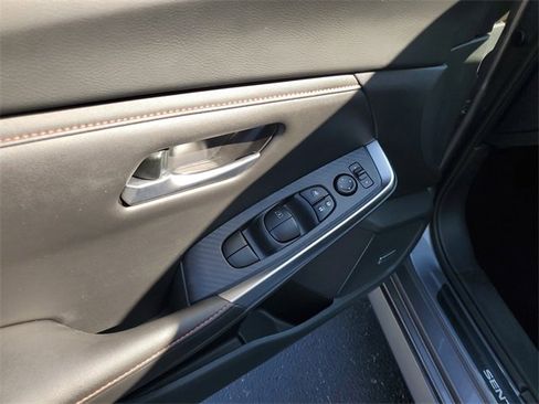 Certified 2024 Nissan Sentra SR w/ SR Premium Package image 12