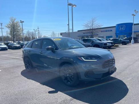 Used 2023 Honda HR-V Sport image 7