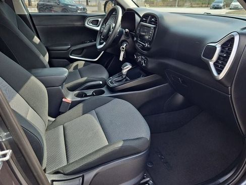 Used 2023 Kia Soul LX w/ Option Group 015 image 12