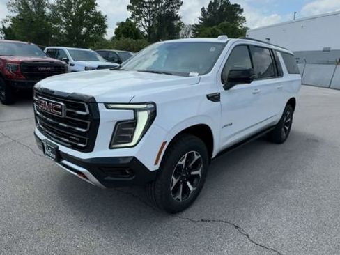 New 2026 GMC Yukon XL AT4 w/ AT4 Premium Plus Package AWD/4WD image 4