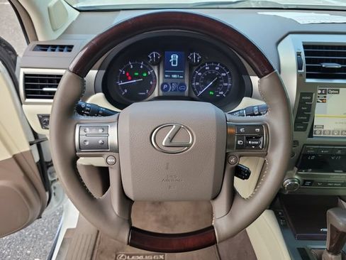 Used 2019 Lexus GX 460 Premium w/ Premium Package AWD/4WD image 24