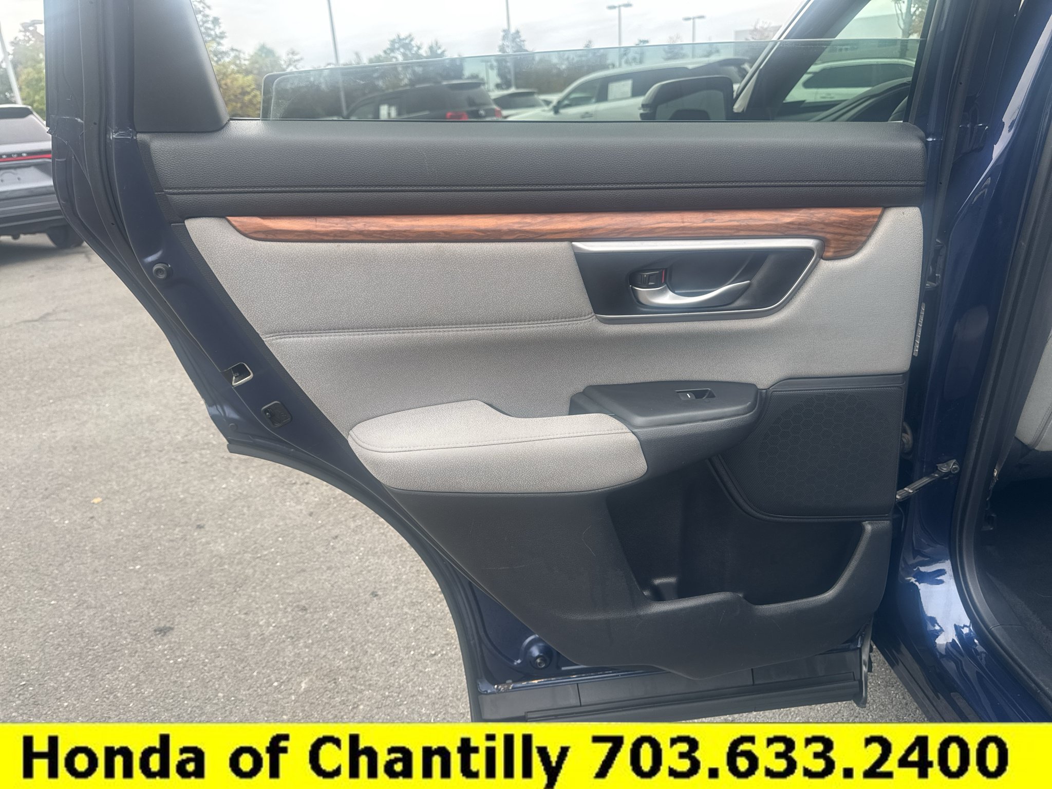 Used 2017 Honda CR-V EX image 25