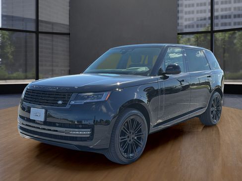 New 2026 Land Rover Range Rover Long Wheelbase SE AWD/4WD image 12