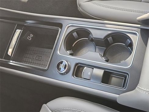 New 2026 Lincoln Corsair Premiere image 19