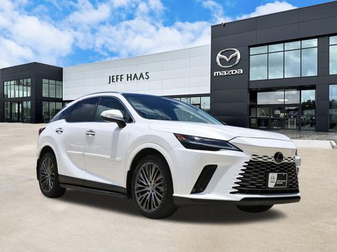 Used 2025 Lexus RX 350 AWD w/ Convenience Package image 4