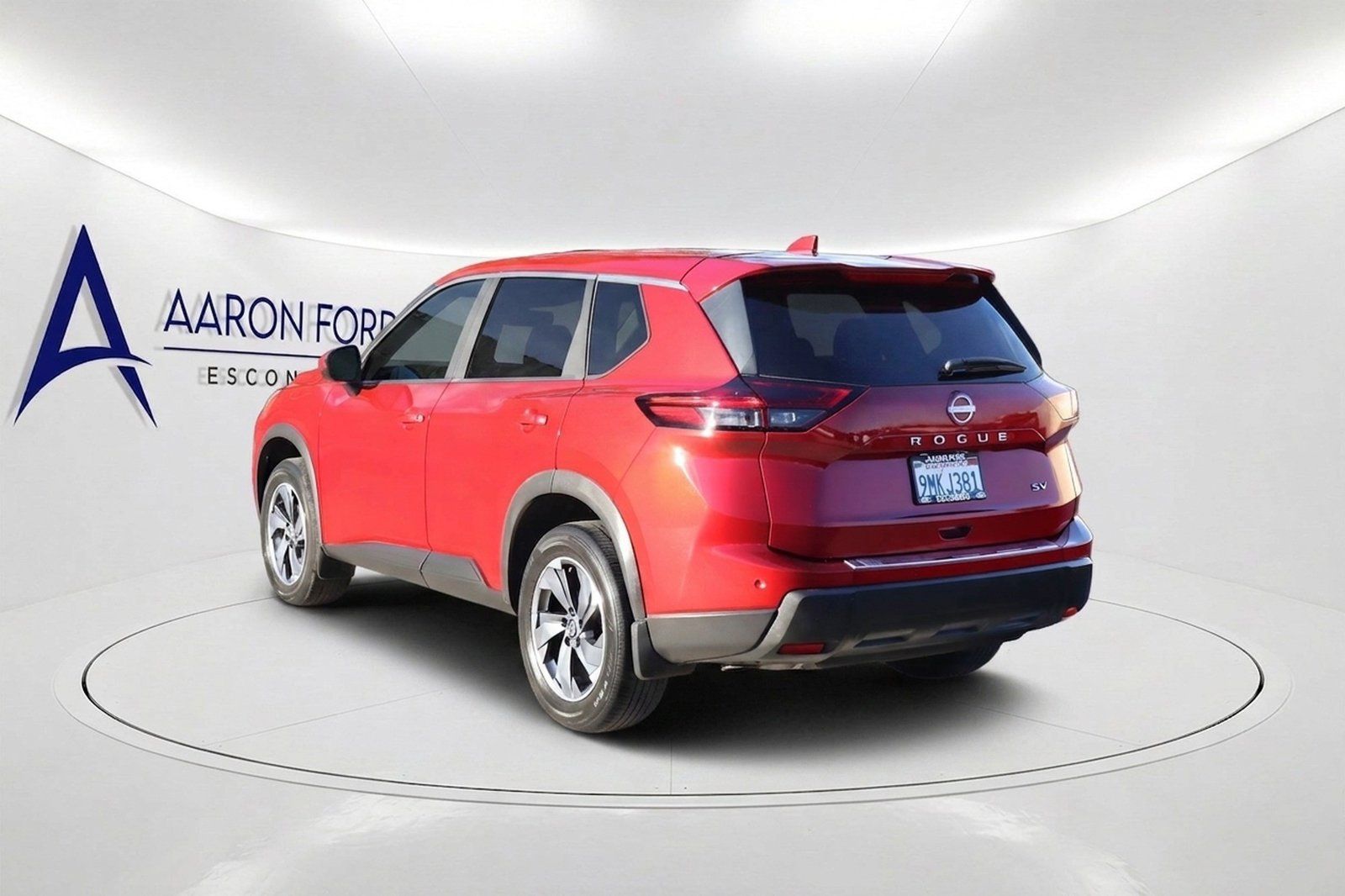 Used 2024 Nissan Rogue SV FWD image 7