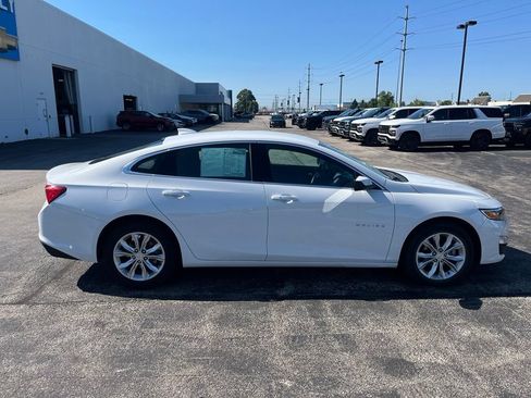 Used 2025 Chevrolet Malibu LT FWD image 8