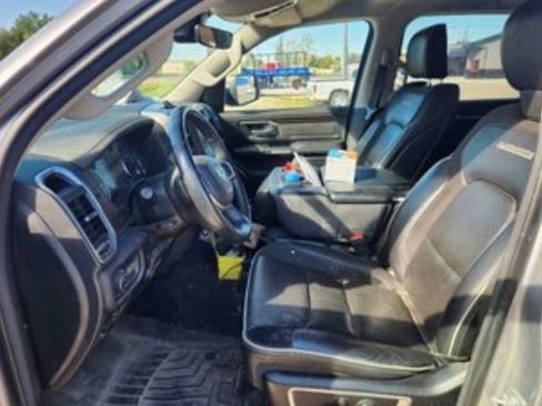 Used 2022 RAM 1500 Laramie AWD/4WD image 4