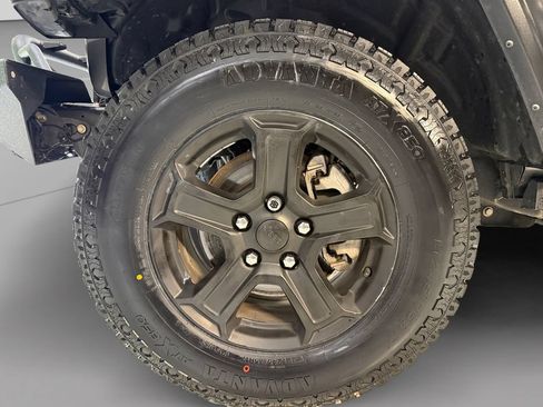 Used 2021 Jeep Wrangler Unlimited Sport AWD/4WD image 16