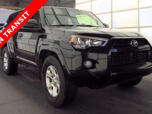 Used 2018 Toyota 4Runner SR5 RWD image 5