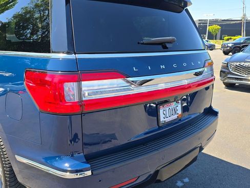 Used 2019 Lincoln Navigator Reserve AWD/4WD image 13