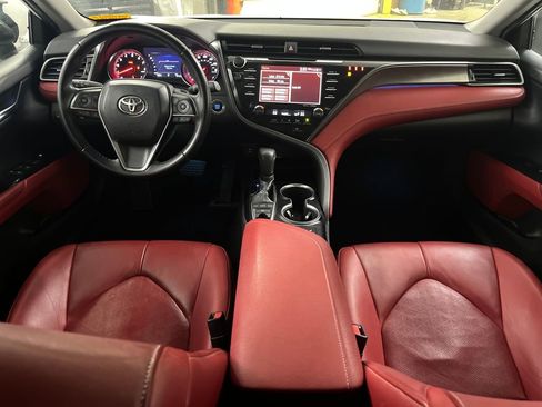 Used 2019 Toyota Camry XSE image 25