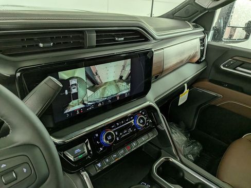 New 2026 GMC Sierra 2500 Denali Ultimate AWD/4WD image 23
