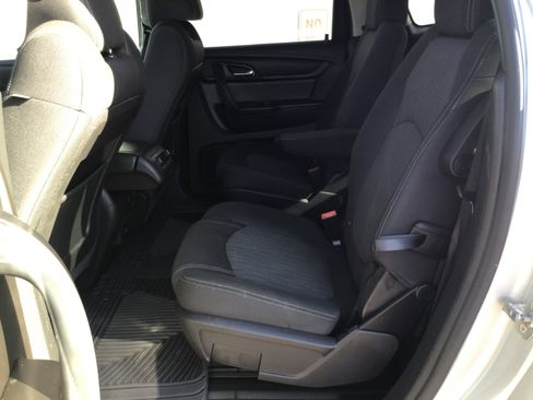 Used 2017 Chevrolet Traverse LT AWD/4WD image 6
