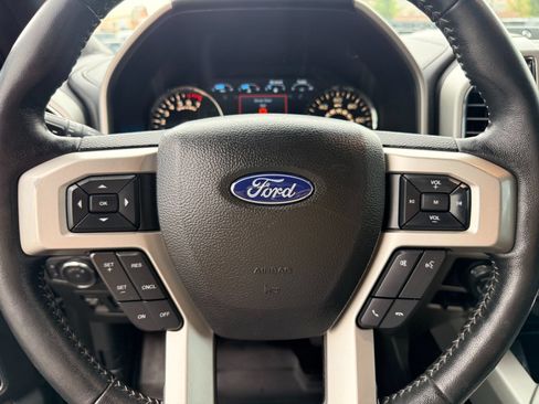 Used 2018 Ford F150 Lariat w/ Equipment Group 502A Luxury AWD/4WD image 11