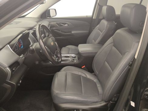 Used 2018 Chevrolet Traverse Premier w/ Driver Confidence II Package FWD image 17