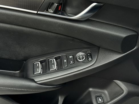 Used 2021 Honda Accord Sport image 23