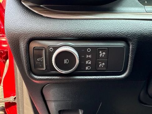 Used 2021 Ford Explorer Limited w/ Equipment Group 301A AWD/4WD image 12