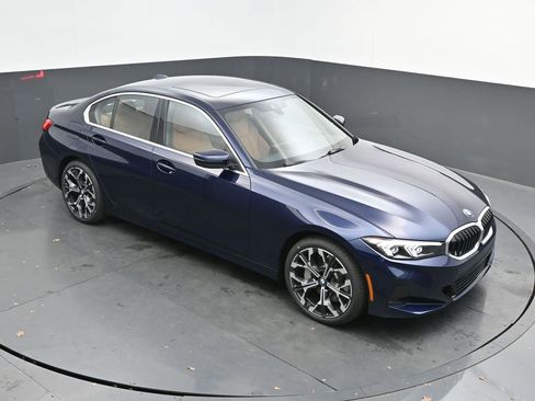 New 2026 BMW 330i Sedan w/ Convenience Package image 40