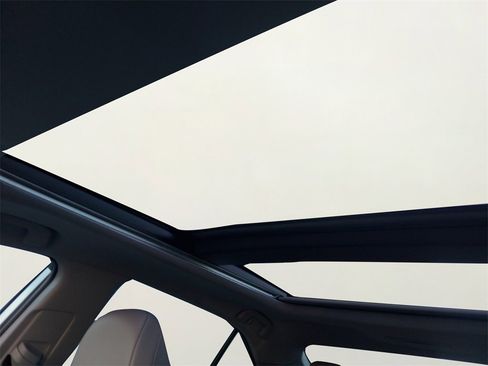 Used 2023 Toyota Camry XSE image 23