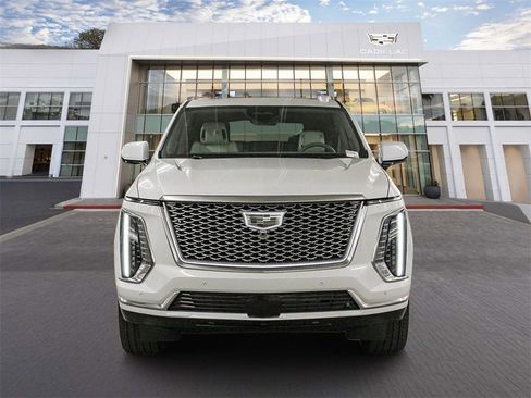 New 2026 Cadillac Escalade Platinum Luxury image 2