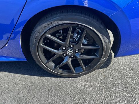 Used 2023 Honda Civic Sport image 26